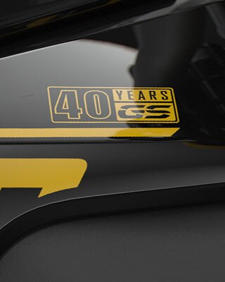 Logotipo 40 años GS en amarillo