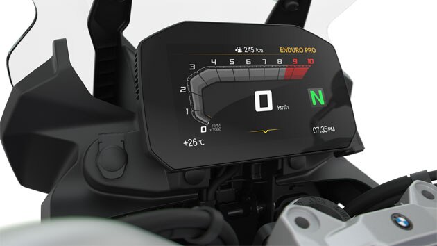 Conectividad con pantalla TFT y Multi-Controller