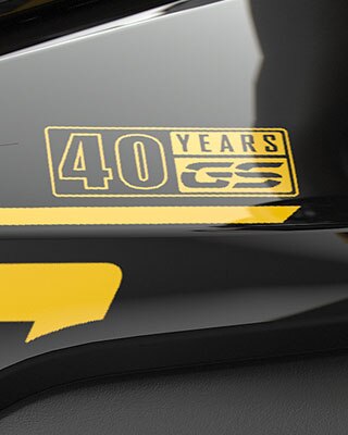 Logotipo 40 años GS en amarillo