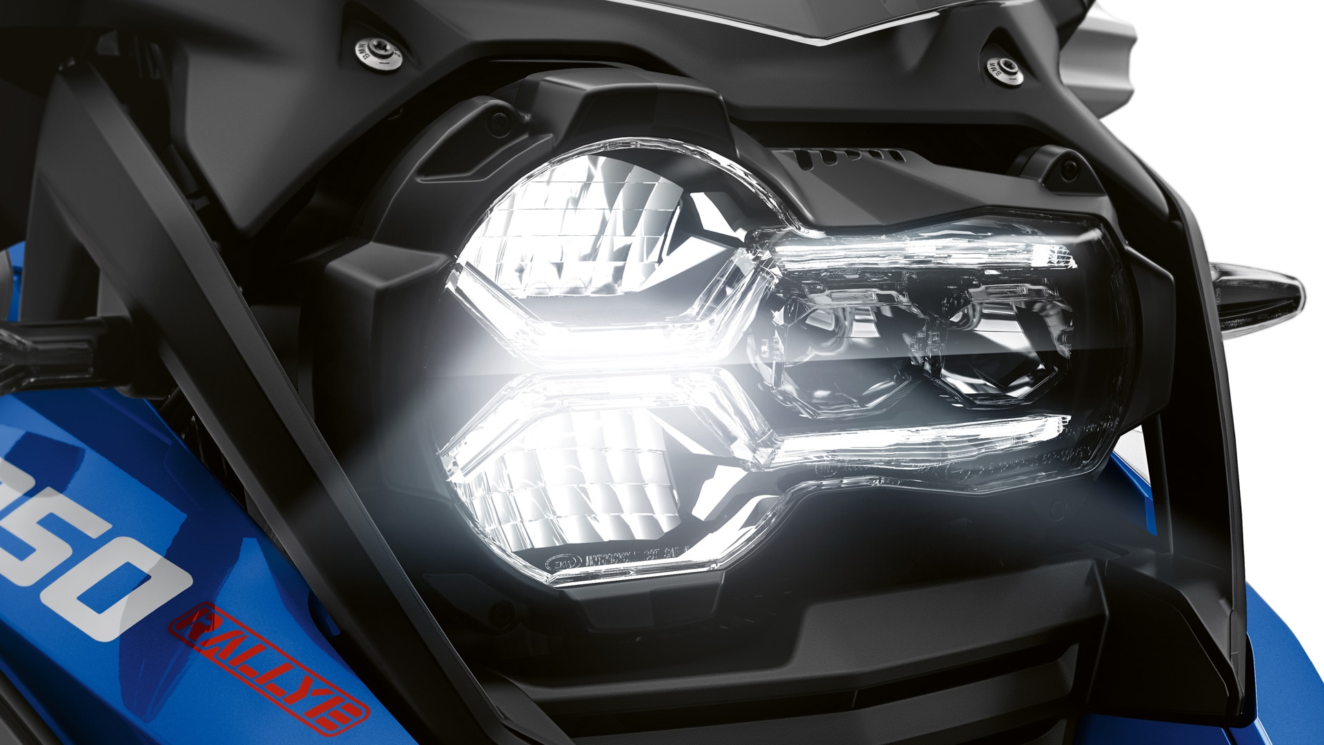 Iluminación adaptativa en curva con faros LED