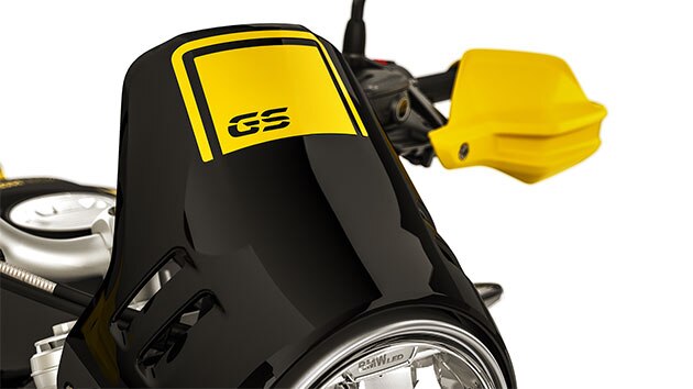 Aquí se ve el parabrisas de la R nineT Urban G/S con el logotipo de GS.