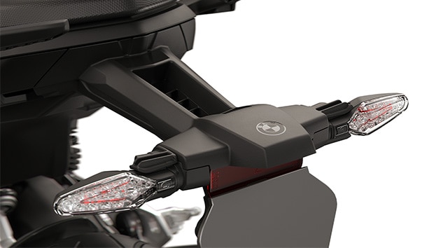La zaga deportiva de la F 900 R de BMW Motorrad