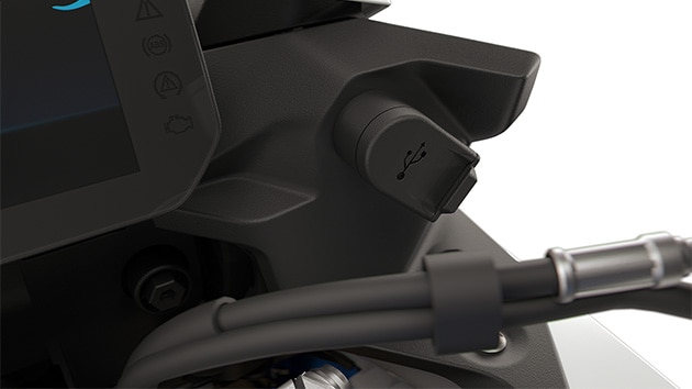 El puerto de carga USB-C de la F 900 XR de BMW Motorrad