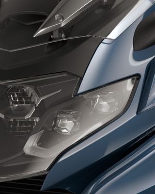Enfoque en los faros LED.