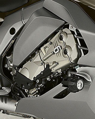 K 1600 GTL 6-cylinder in-line engine