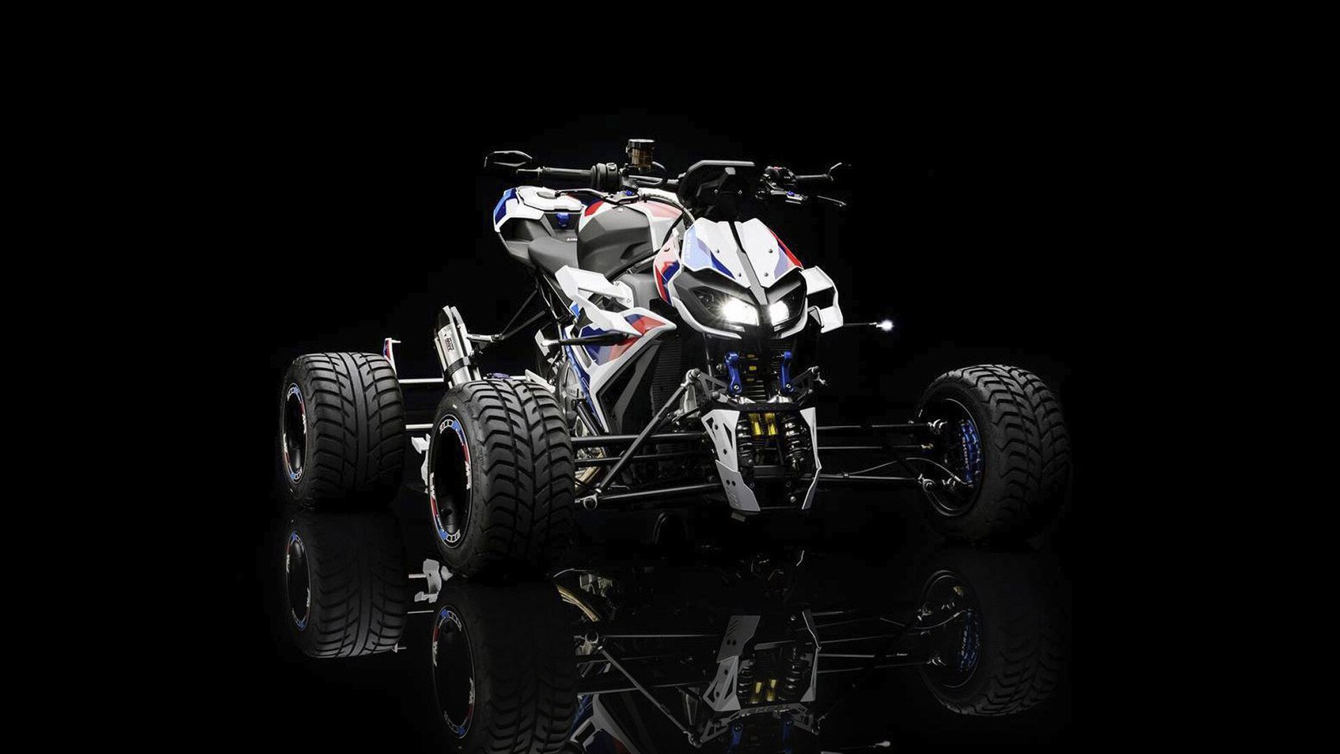 EXEET MR: 210 CV DE HYPERQUAD | BMW Motorrad